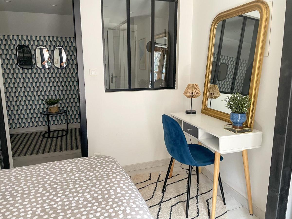 Magnifique Logement Au Pied Du Chateau Blois Esterno foto